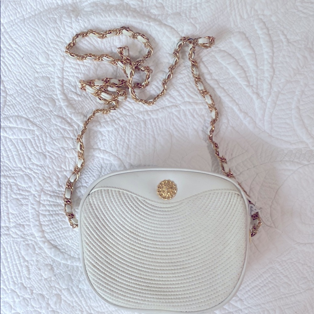 White Leather Shoulder Woman's Bag with Gold Chain Strap